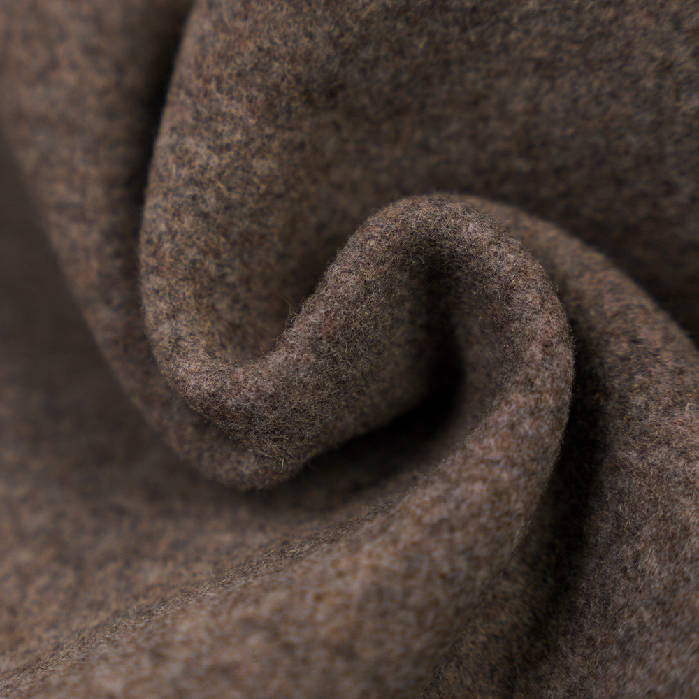 70% صوف، 10% كشمير، 10% بوليستر، 10% ألياف أخرى، 670 جرام/متر، قهوة مختلطة، قماش ميلتون، ML-232270-670