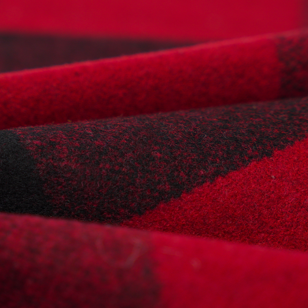 50% صوف، 40% بوليستر، 10% ألياف أخرى، 760 جرام/متر، منقوش باللونين الأسود والأحمر، قماش ميلتون، ML-3010354